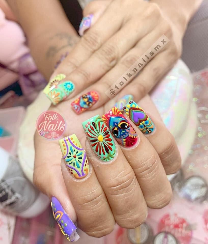 Uñas con diseños mexicanos ;20 Ideas para darle a tus uñas un estilo mexicano y lleno de color