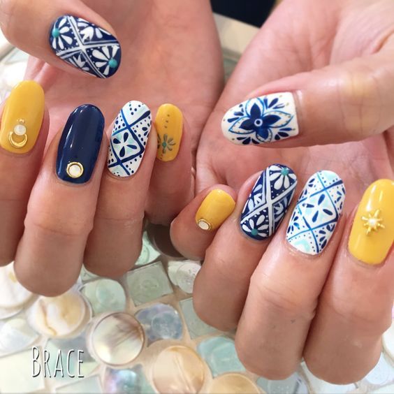 uñas de talabartería ;20 Ideas para darle a tus uñas un estilo mexicano y lleno de color