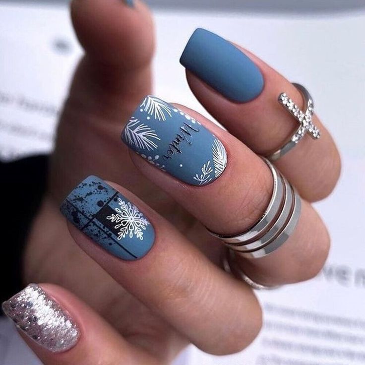 17 Short Gel Nail Ideas for Winter 2023-2024