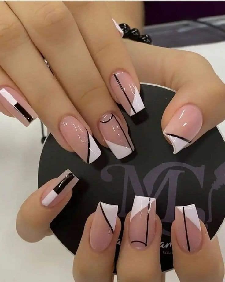 2 TOP 2 Elegant Pink Nails with white tip diagonals of black or white black lines