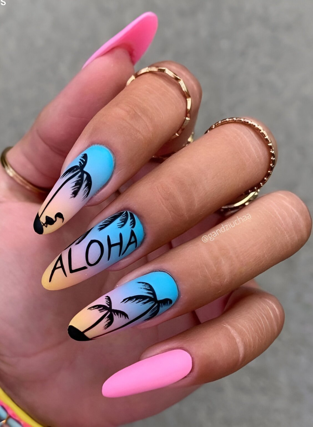 25 Breathtaking Ocean Nail Designs For A Stylish Summer - 169