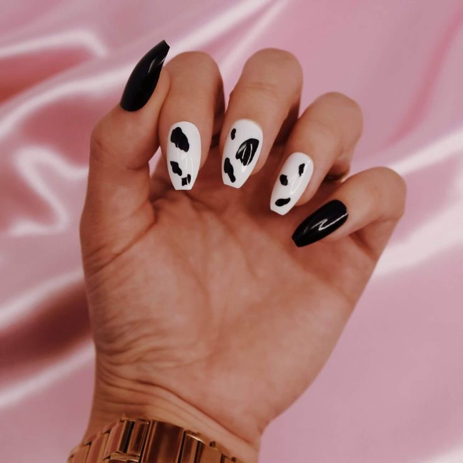 30 Black And White Nails That Are A Huge Hit Right Now - 203