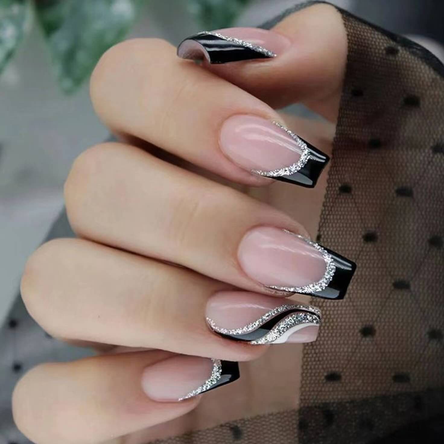 30 Black And White Nails That Are A Huge Hit Right Now - 207