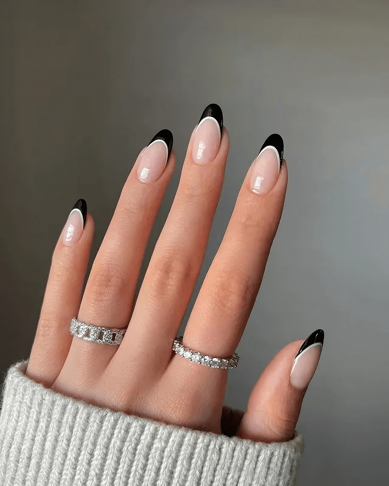 30 Black And White Nails That Are A Huge Hit Right Now - 211