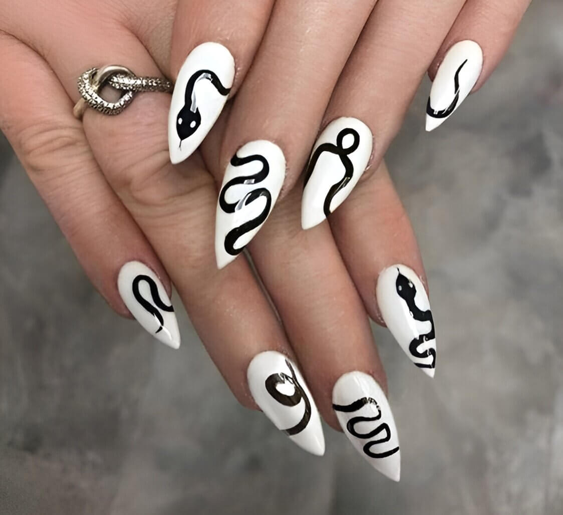 30 Black And White Nails That Are A Huge Hit Right Now - 225