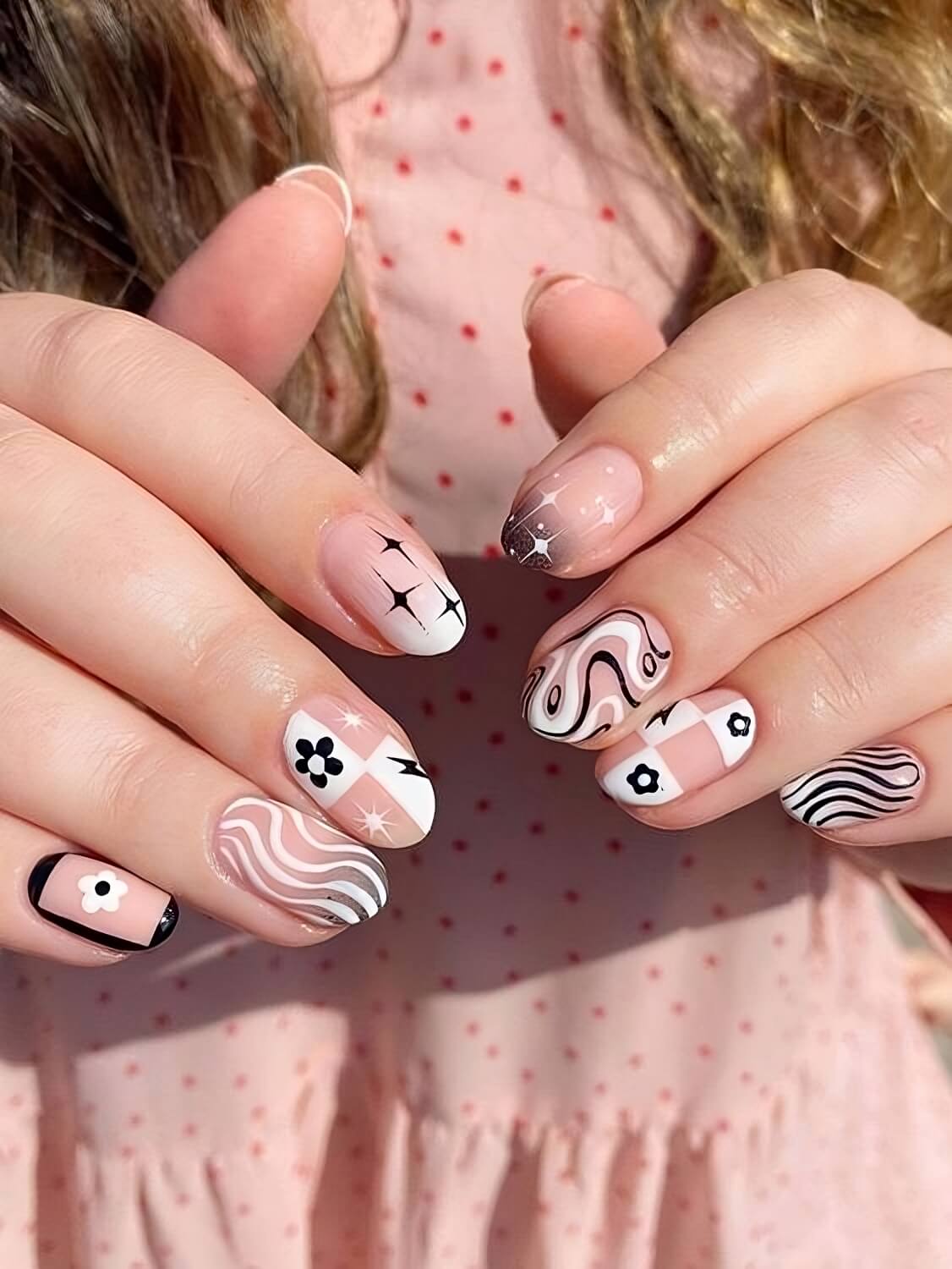 30 Black And White Nails That Are A Huge Hit Right Now - 227