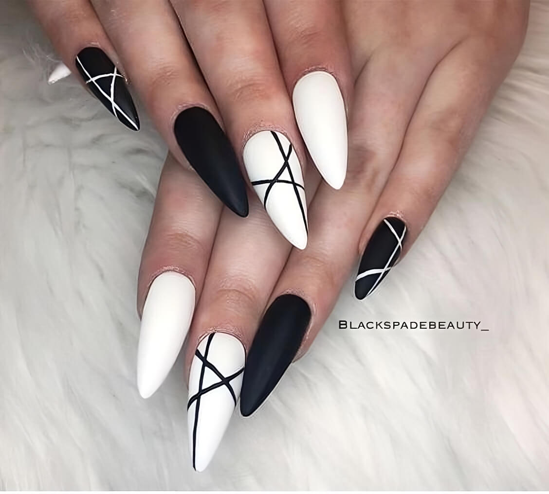 30 Black And White Nails That Are A Huge Hit Right Now - 235