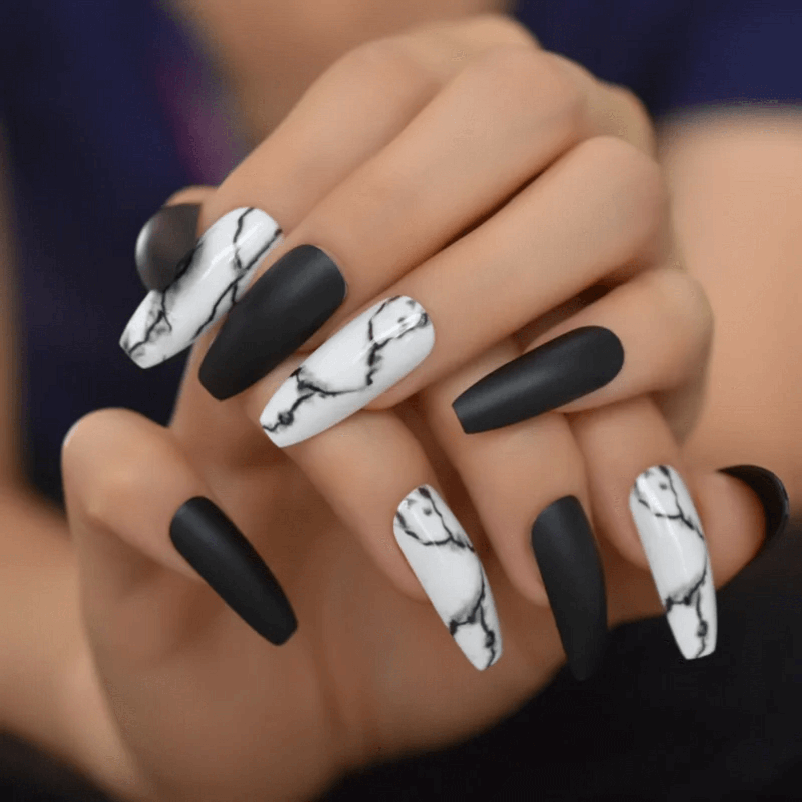 30 Black And White Nails That Are A Huge Hit Right Now - 237