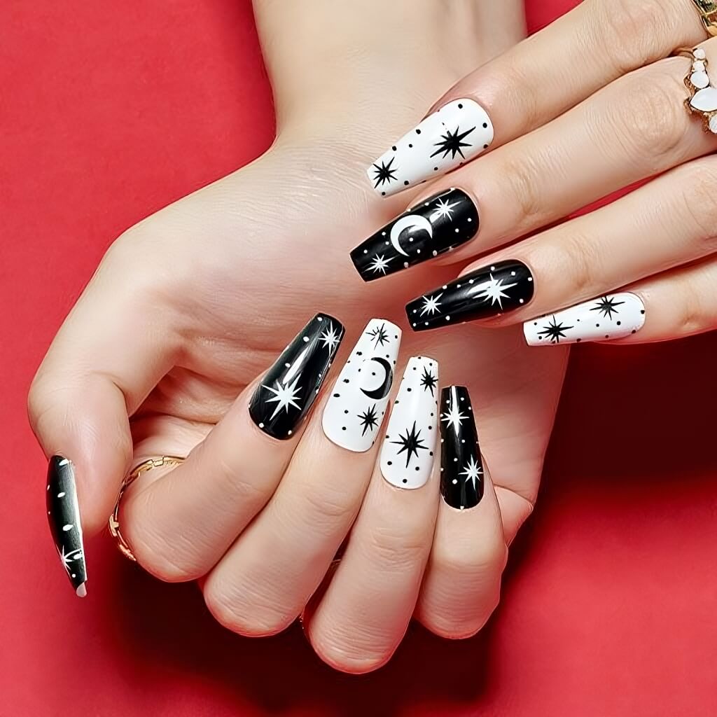 30 Black And White Nails That Are A Huge Hit Right Now - 189