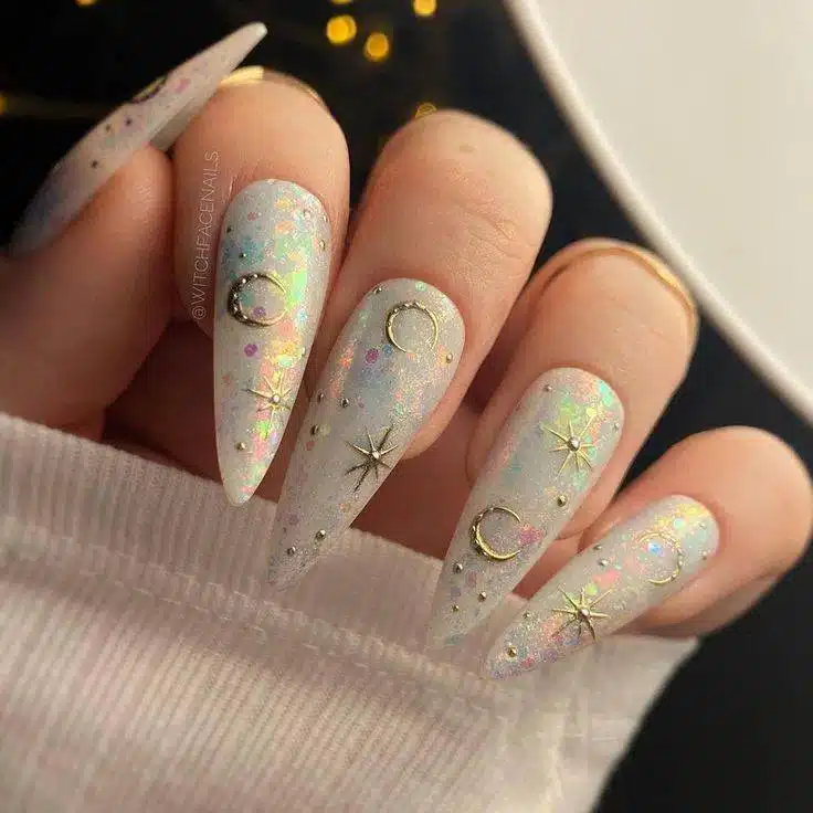 30 Dreamy Nail Designs For The Prettiest Girls - 237