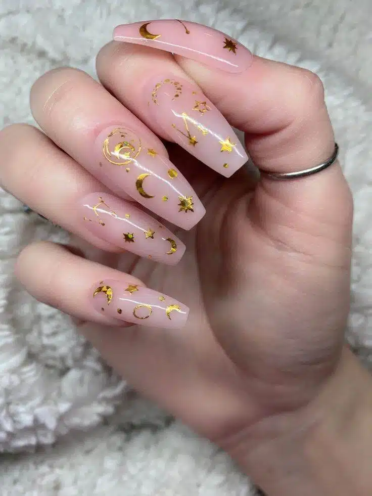 30 Dreamy Nail Designs For The Prettiest Girls - 247