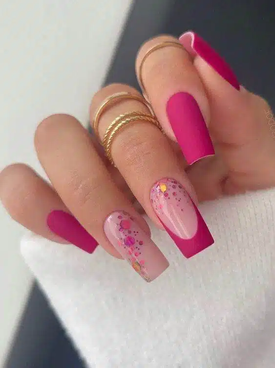 30 Hot Pink Nail Designs To Get On The Barbiecore Trend - 213