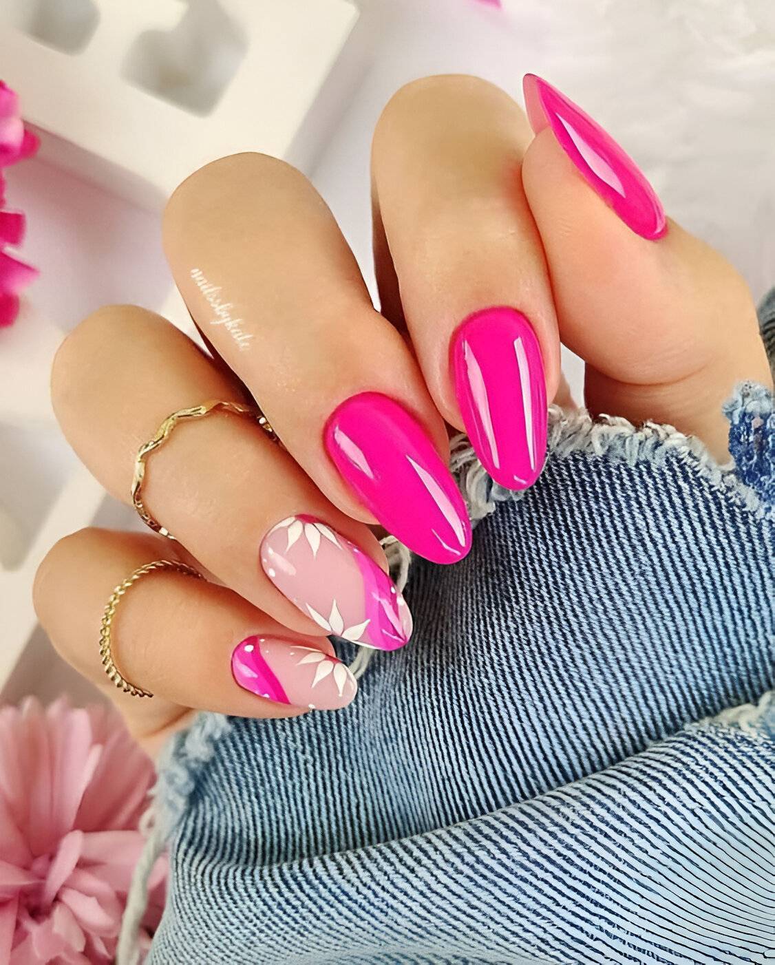 30 Hot Pink Nail Designs To Get On The Barbiecore Trend - 249