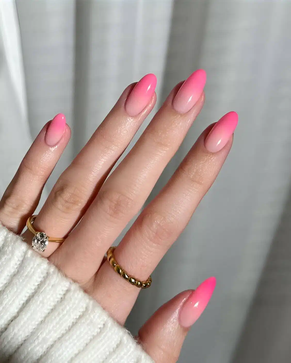 30 Hot Pink Nail Designs To Get On The Barbiecore Trend - 205