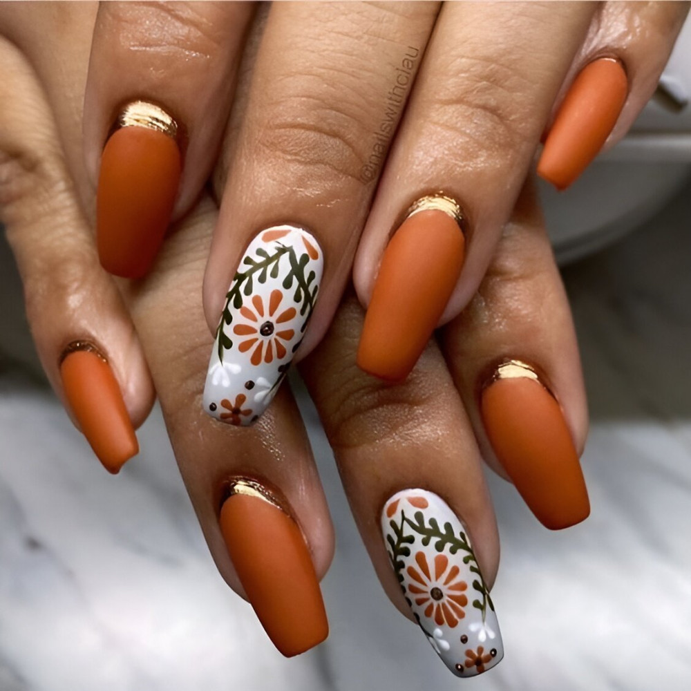 30 Stunning Burnt Orange Nails For A Gorgeous Season - 203