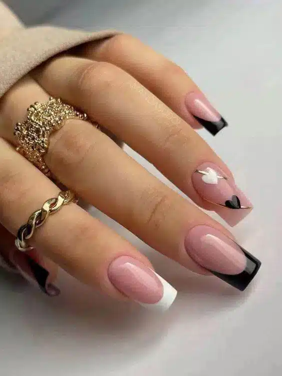30 Effortlessly Chic Black-And-White Nail Designs So Easy To Copy - 223