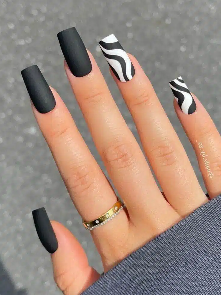 30 Effortlessly Chic Black-And-White Nail Designs So Easy To Copy - 233
