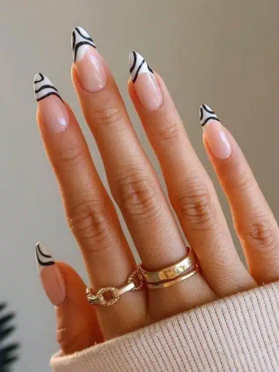 30 Effortlessly Chic Black-And-White Nail Designs So Easy To Copy - 241