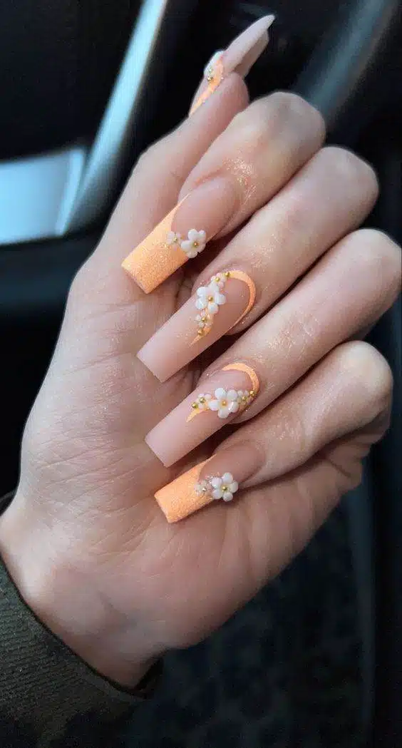 30 Elegant Flower Nail Designs Beautiful All Year Round - 233