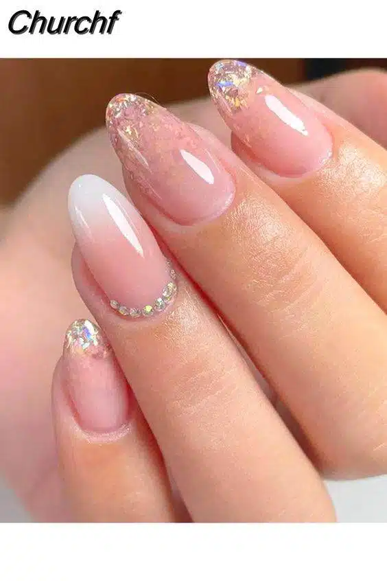 30 Graceful Short White Nail Designs For Beauty Queens - 219