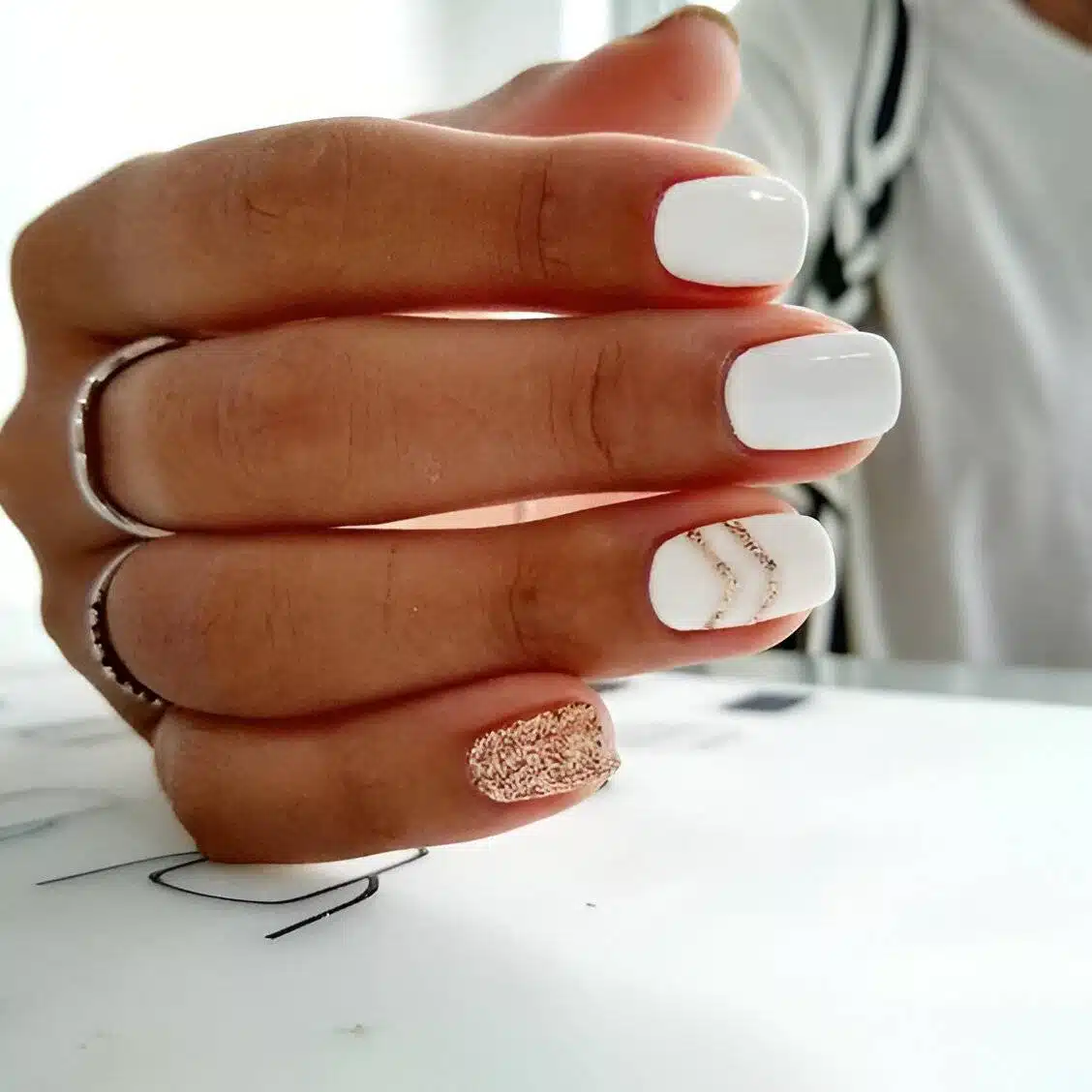 30 Graceful Short White Nail Designs For Beauty Queens - 237