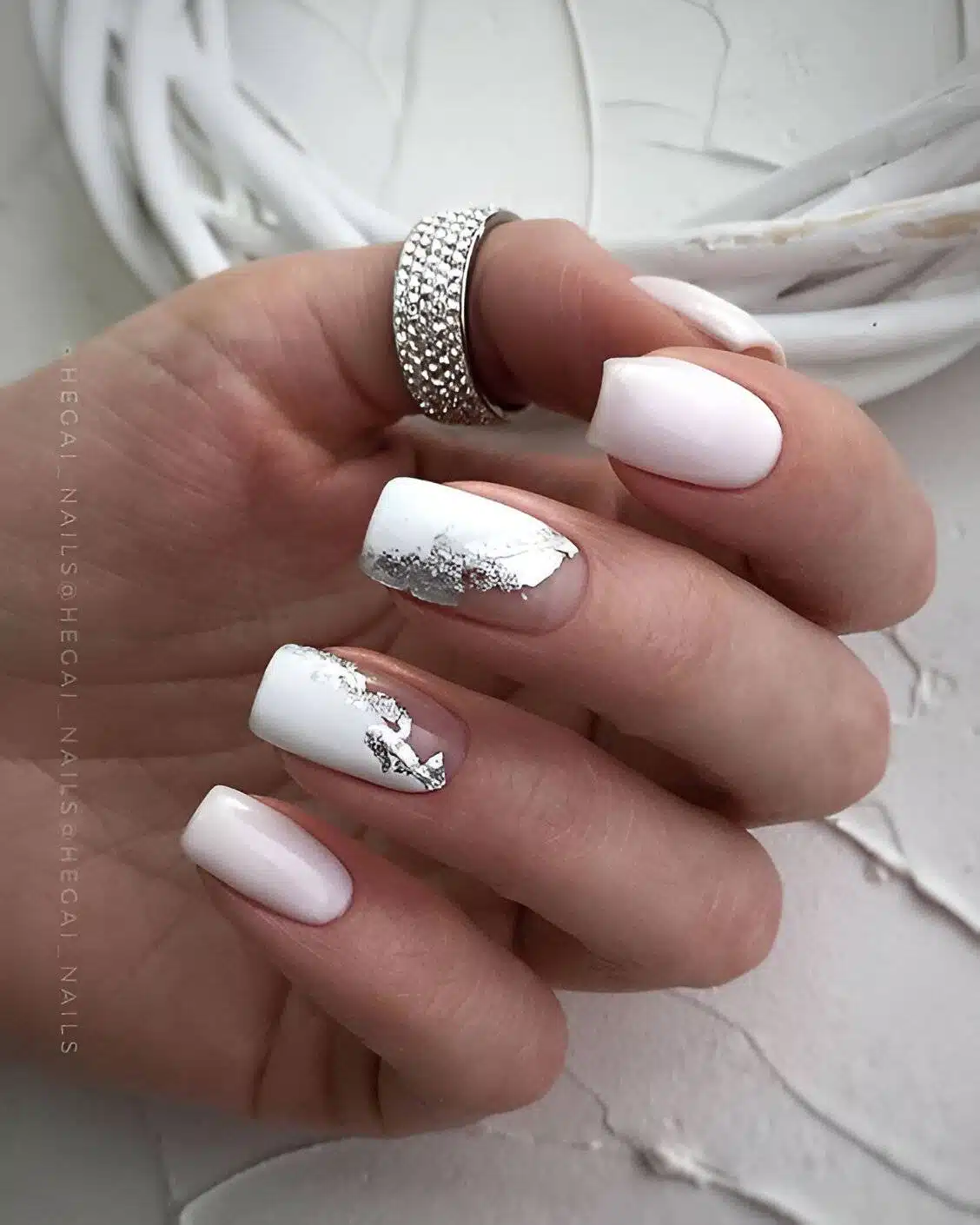 30 Graceful Short White Nail Designs For Beauty Queens - 239