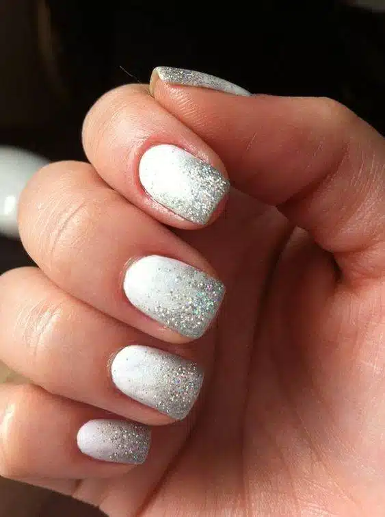 30 Graceful Short White Nail Designs For Beauty Queens - 203