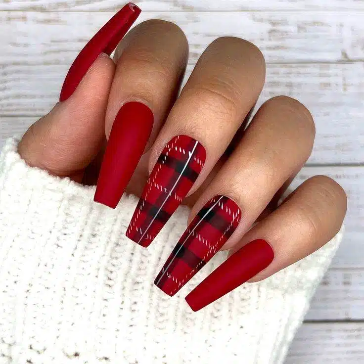30 Red Nail Designs That Are The Epitome Of Feminine Beauty - 227