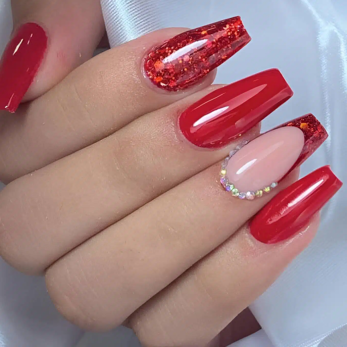 30 Red Nail Designs That Are The Epitome Of Feminine Beauty - 207