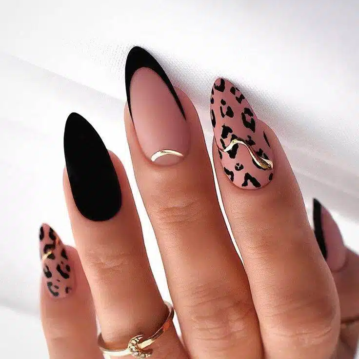 30 Trendiest Nail Designs To Stay Stylish All Year Round - 121