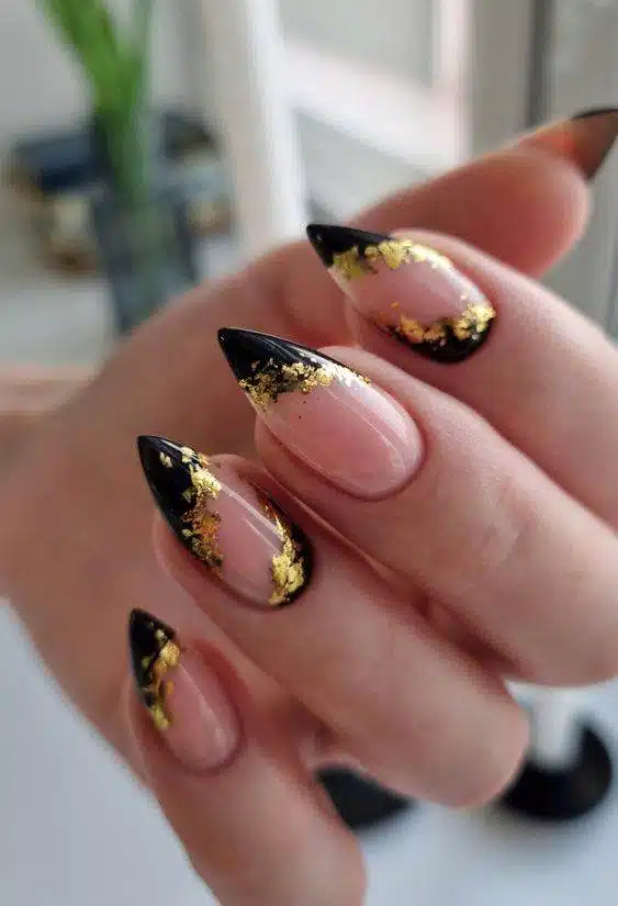Attention, Beauty Queens: 30 Irresistible Black Acrylic Nail Designs - 213