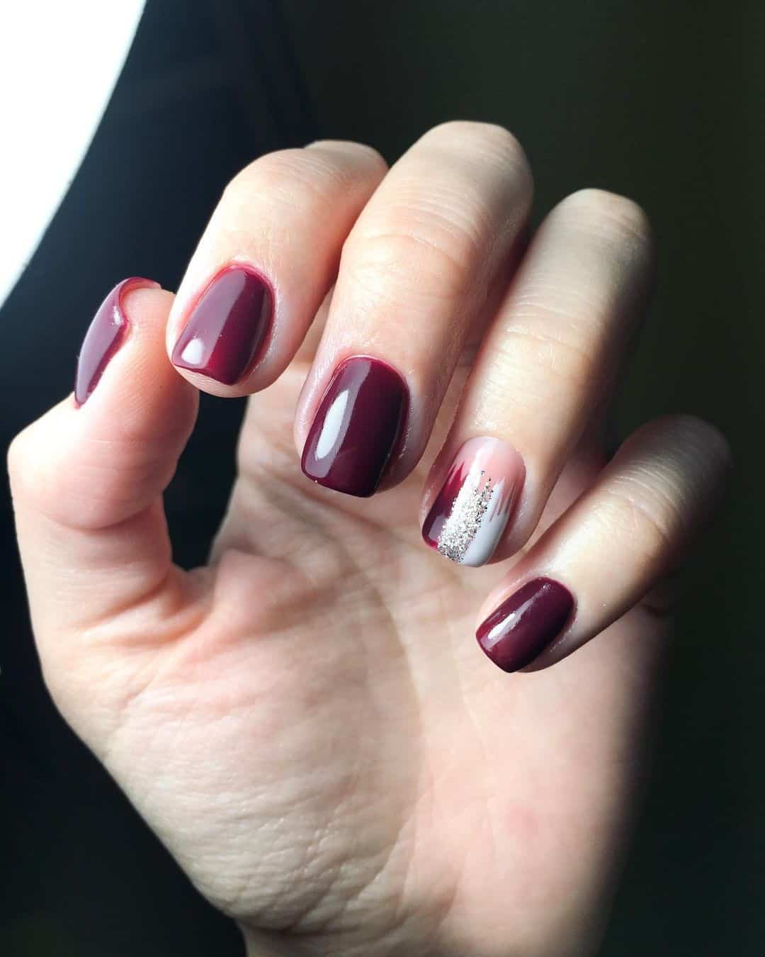 Short & Shiny Burgundy Nails