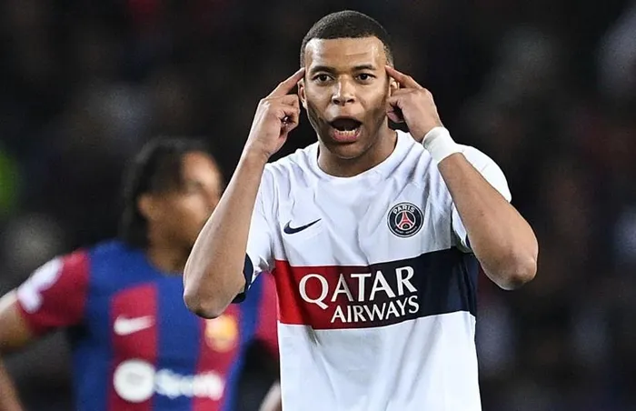  Mbappe tỏa sáng đúng lúc. 