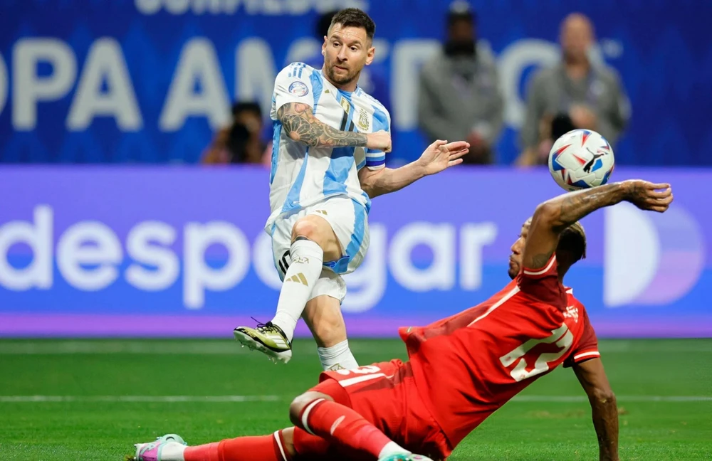 Lionel Messi lập nhiều kỷ lục trong ngày Copa America khởi tranh