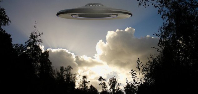 3 UFO sightings reported every day in Canada | Unexplained Mysteries