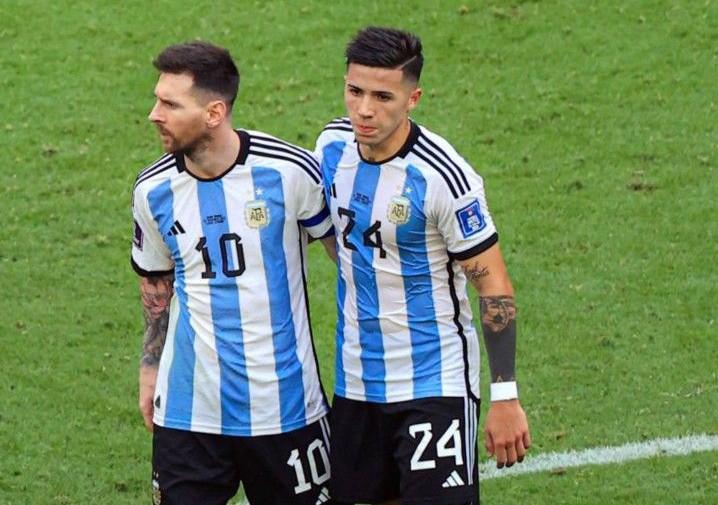 Enzo phân biệt chủng tộc khi 'trái lệnh' Messi