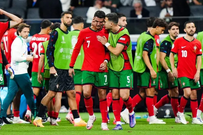  Ngôi sao người Bồ Đào Nha cùng đồng đội sẽ chơi trận tứ kết gặp đội tuyển Pháp. Ảnh: GETTY. 