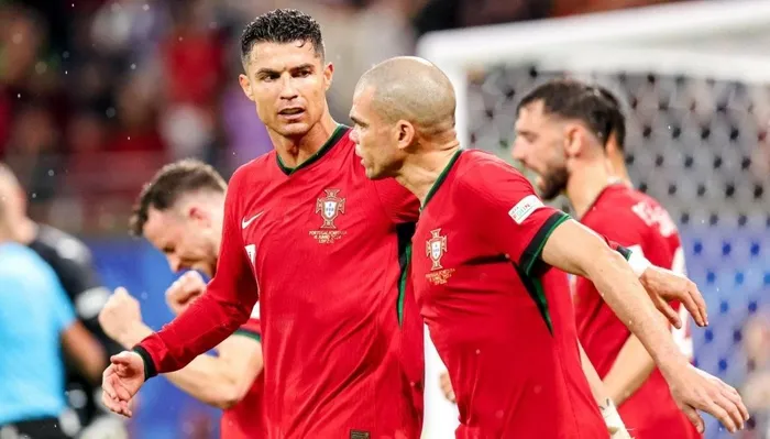 Ronaldo và Pepe là đồng đội thân thiết ở đội tuyển Bồ Đào Nha. (Nguồn: Getty Images)