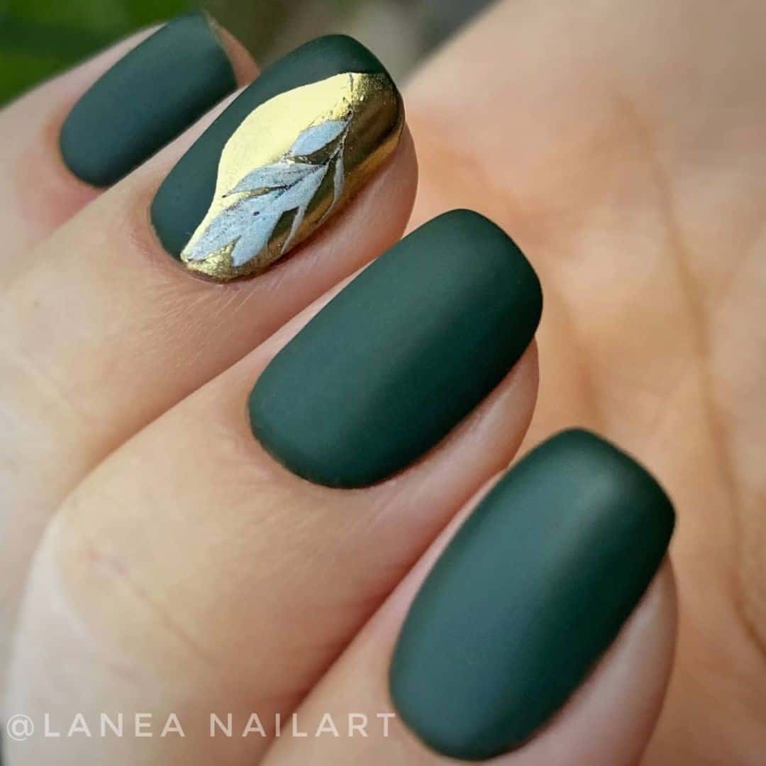 Short Green Matte Fall Nails