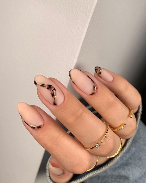 tortoise nails, tortoise nails design, tortoise nails tips, tortoise nail art, tortoise nails ideas, tortoise nails acrylic, swirl nails, tortoise nails swirls, almond nails