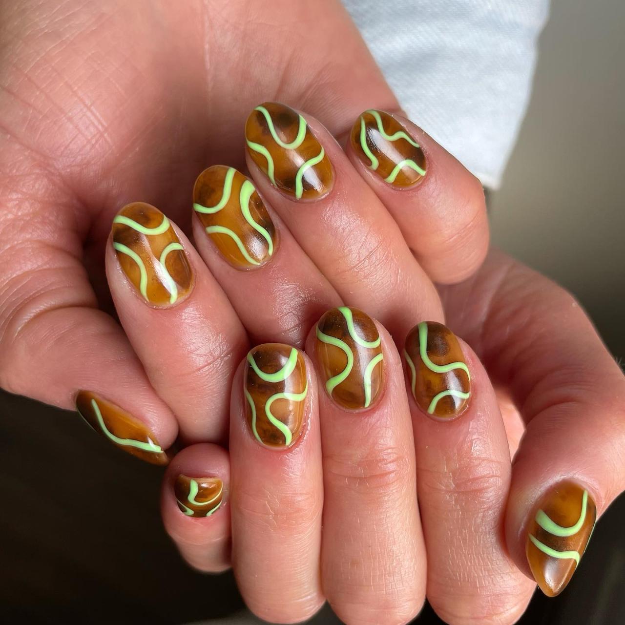 tortoise nails, tortoise nails design, tortoise nails tips, tortoise nail art, tortoise nails ideas, tortoise nails acrylic, swirl nails, neon nails, swirl nails ideas