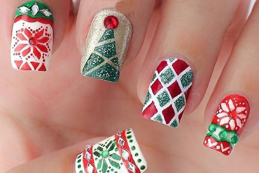 Mẫu nail Noel 2023 cute, nail Giáng Sinh đơn giản mà đẹp - META.vn