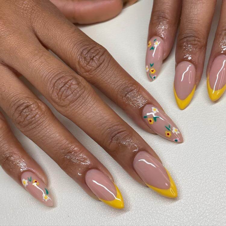 uñas de girasol y margarita