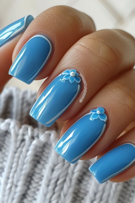 Phần này chứa: Blue Nails