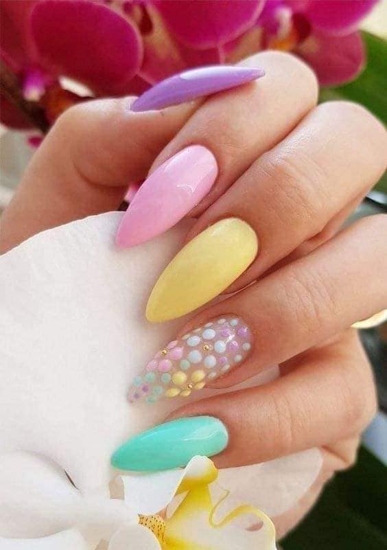 31 Unhas Celestial Estilo Stiletto Multicolor Rosa Amarelo Violeta com flores em esmalte colorido